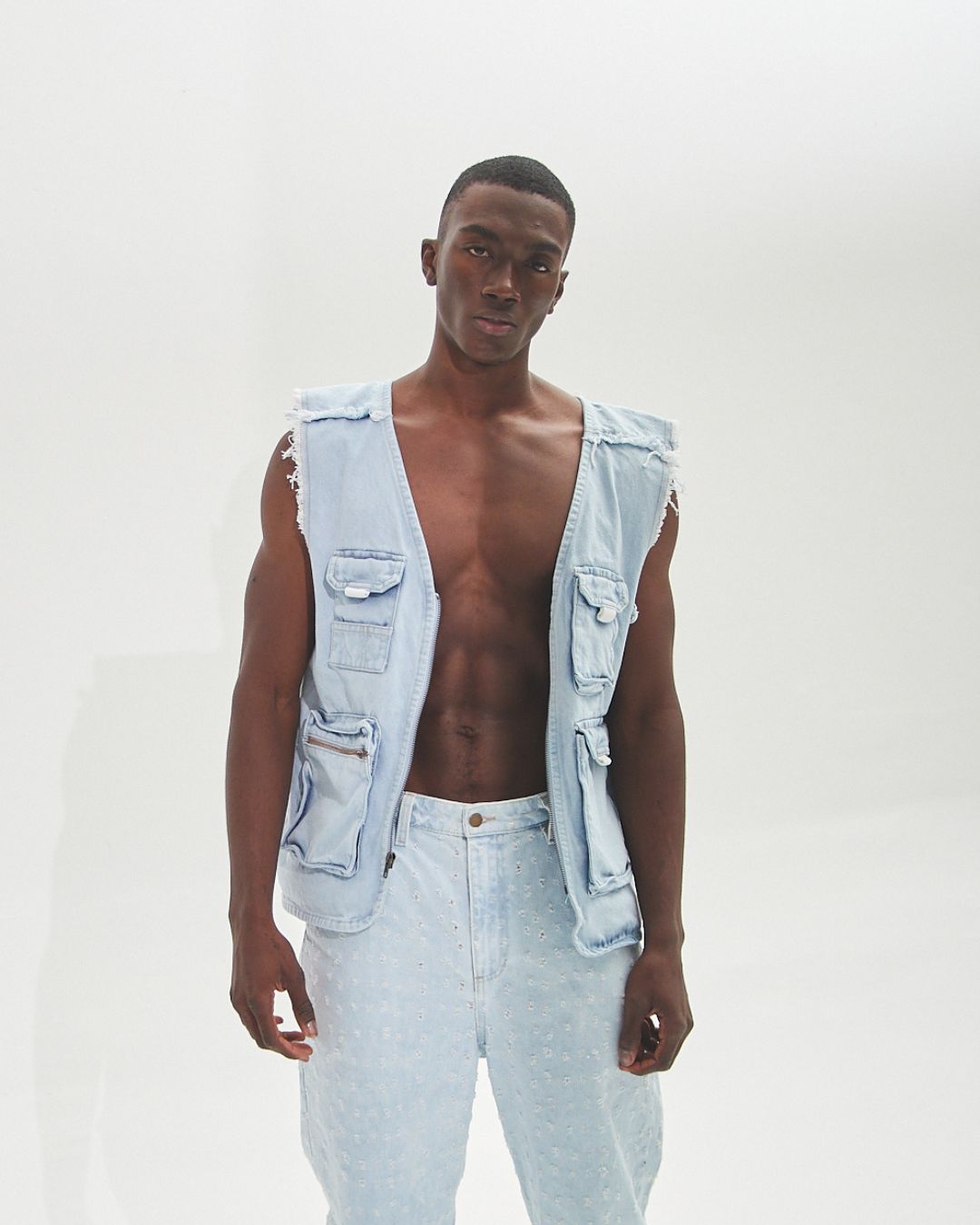 BIWE VEST - LIGHT BLUE