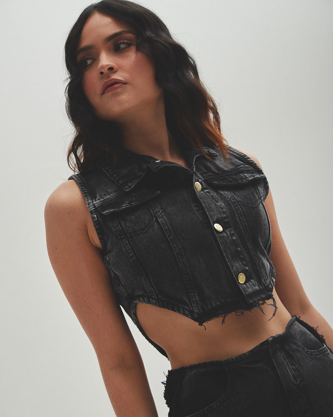 FADED VEST - NEGRO